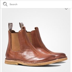 Girls Bisgaard Chelsea Boot Size 31